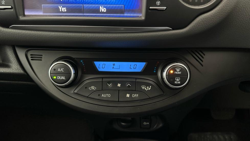 Air Conditioning /Dual Climate Control 