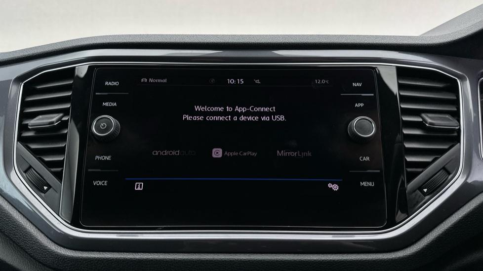 Apple Car Play & Android Auto