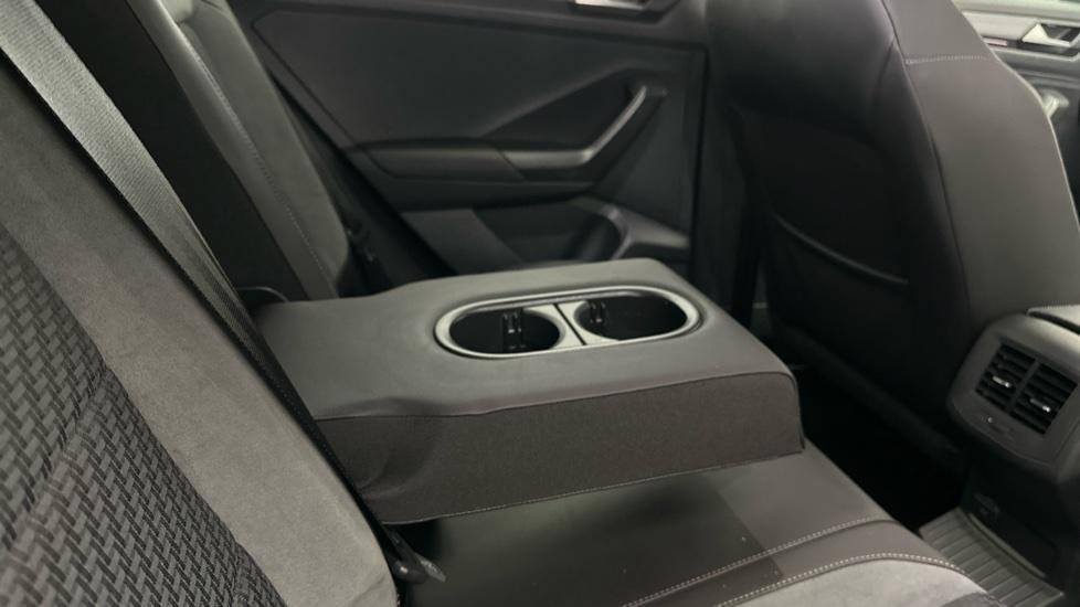 Rear Armrest/ Cup Holder