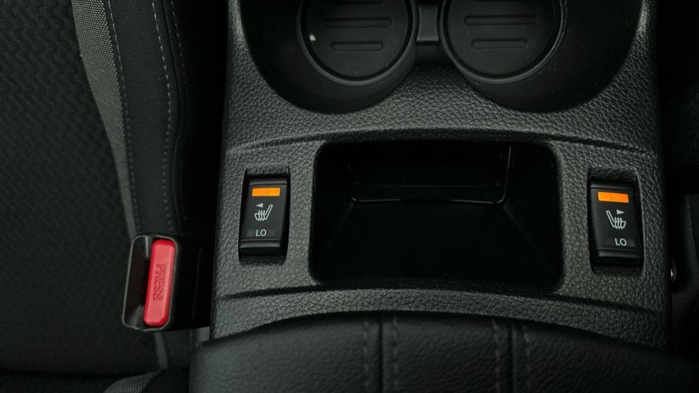 Heated Seats 