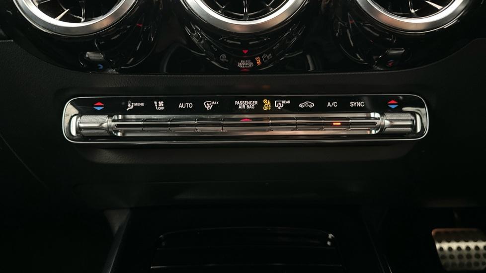 Air Conditioning /Dual Climate Control 