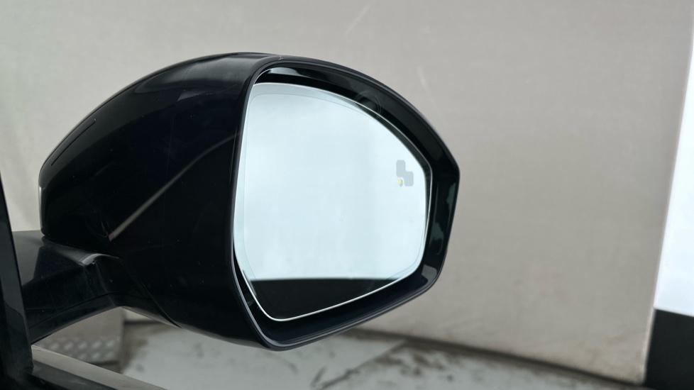 Blind Spot Monitoring System 