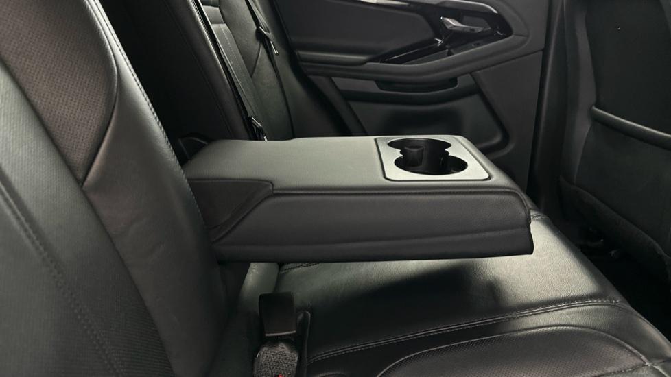 Rear Armrest/ Cup Holder