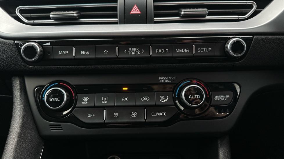 Air Conditioning / Dual Climate Control 