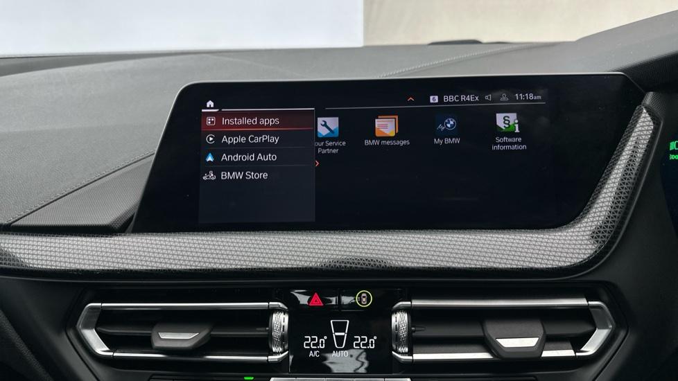 Apple Car Play & Android Auto