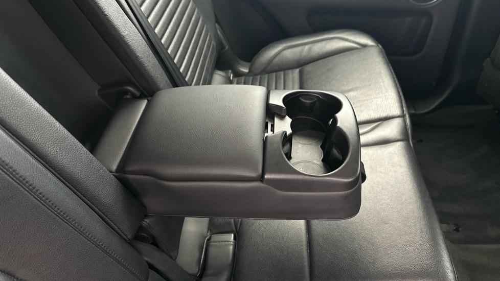 Rear Armrest/ Cup Holder