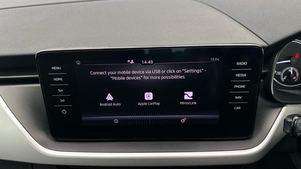 Apple Car Play & Android Auto