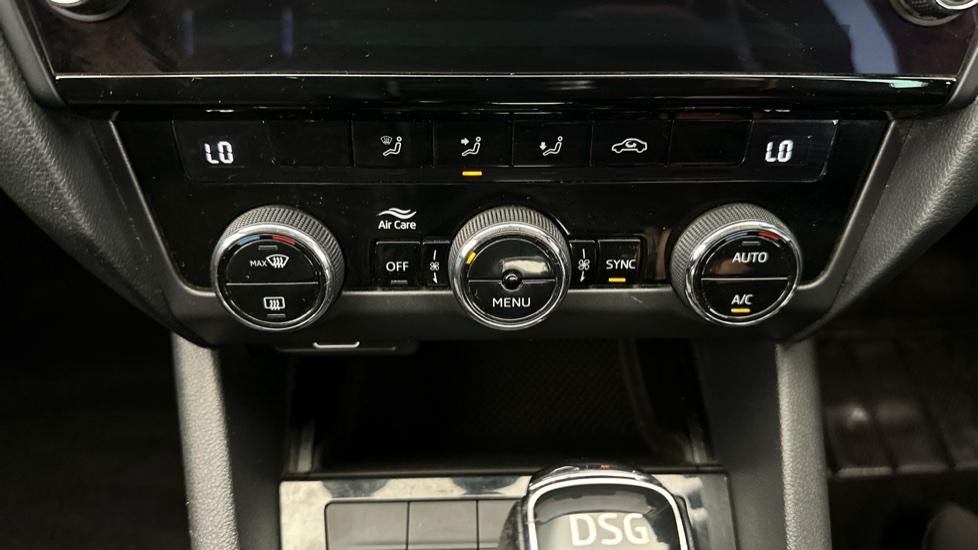 Air Conditioning /Dual Climate Control 