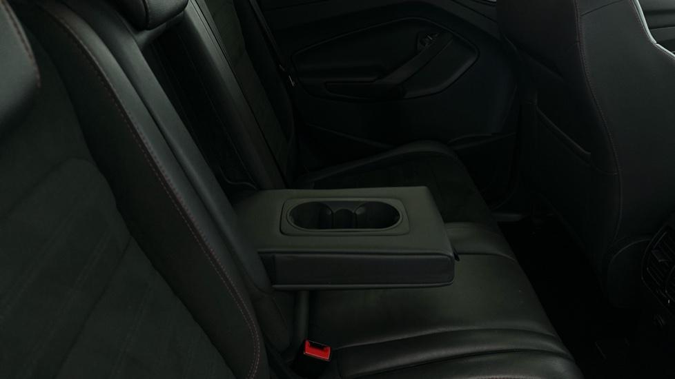 Rear Armrest/ Cup Holder