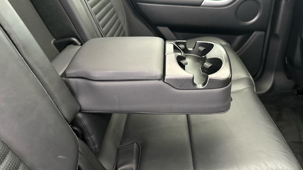 Rear Armrest/ Cup Holder