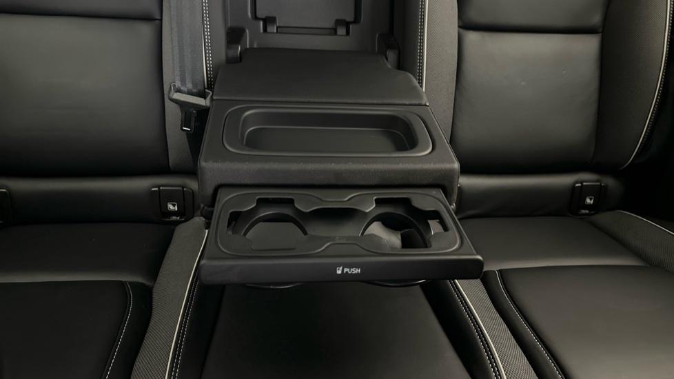 Rear Armrest/ Cup Holder