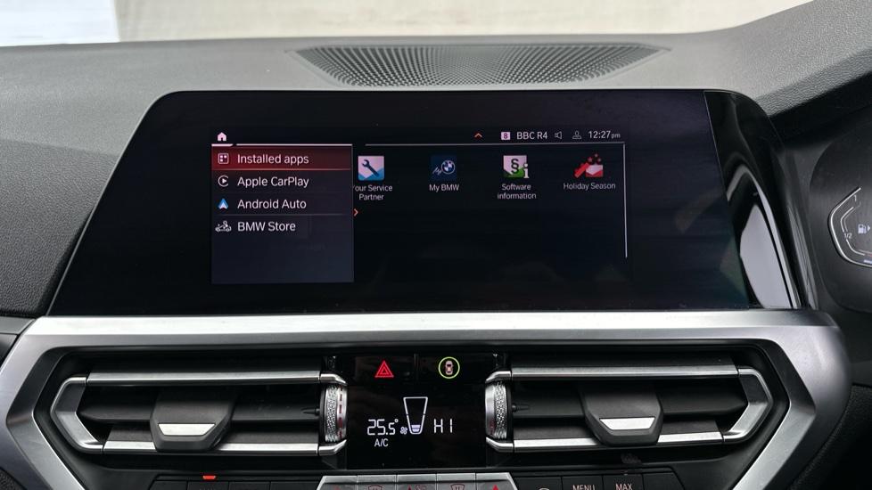 Apple Car Play & Android Auto