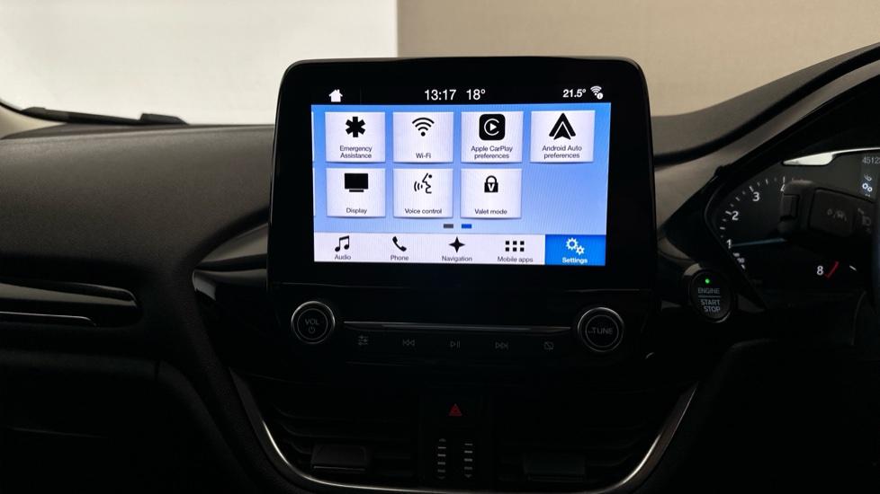 Apple Car Play & Android Auto