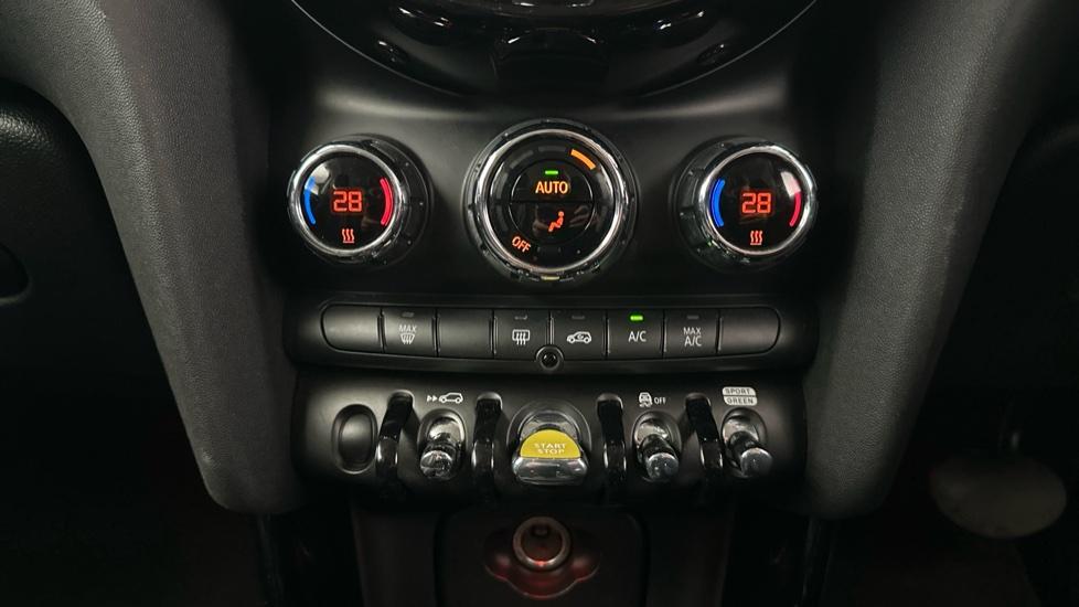 Air Conditioning /Dual Climate Control 