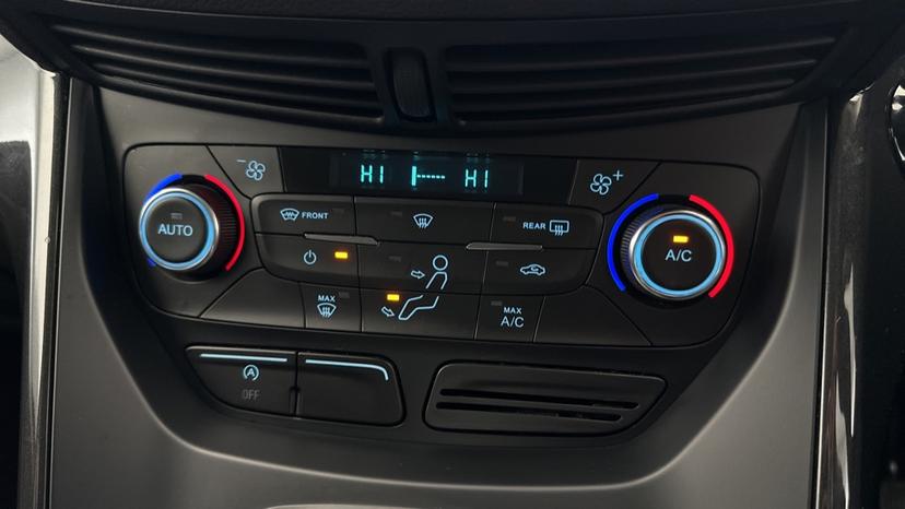 Dual Climate Control / Air Conditioning 