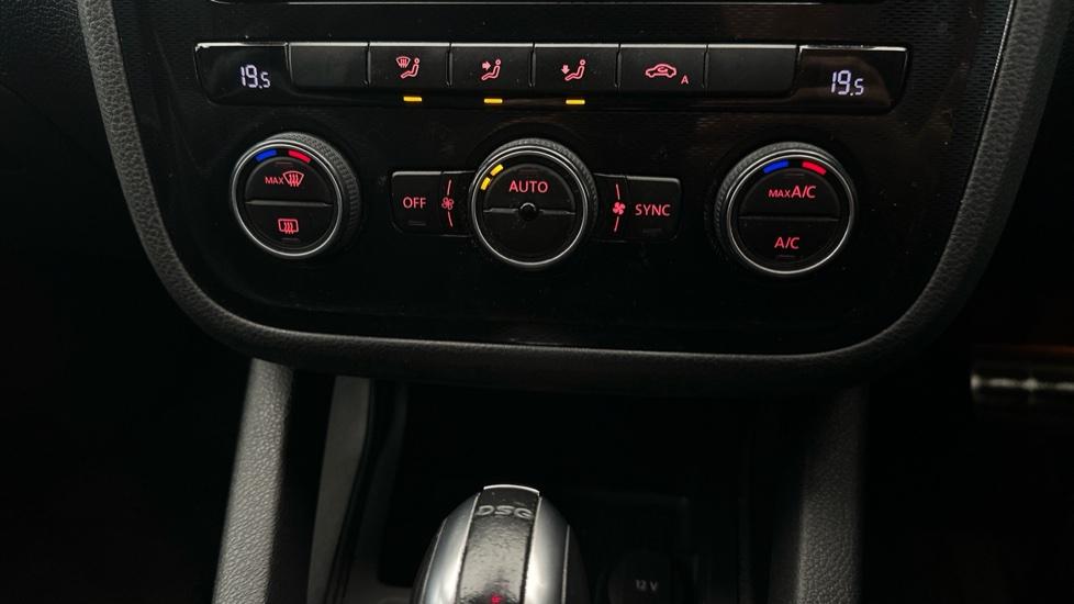 Air Conditioning /Dual Climate Control 