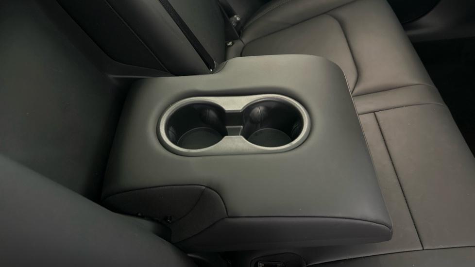 Rear Armrest/ Cup Holder