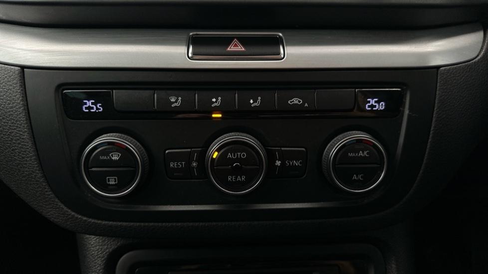 Air Conditioning /Dual Climate Control 