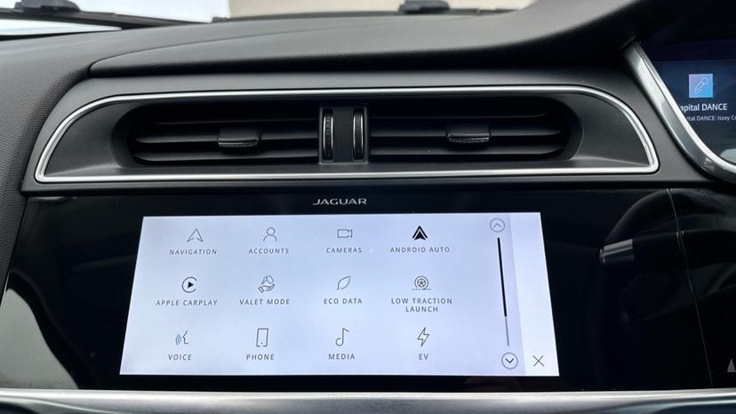 Apple Car Play & Android Auto