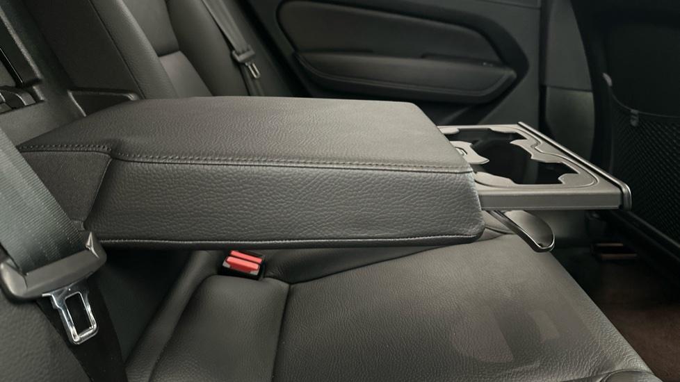 Rear Armrest/ Cup Holder