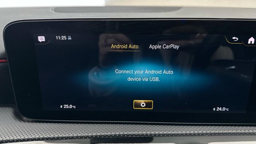 Apple Car Play & Android Auto