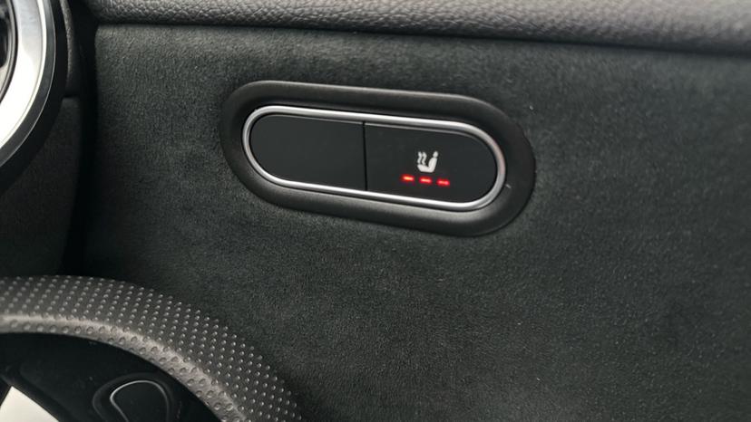 Heated Seats 