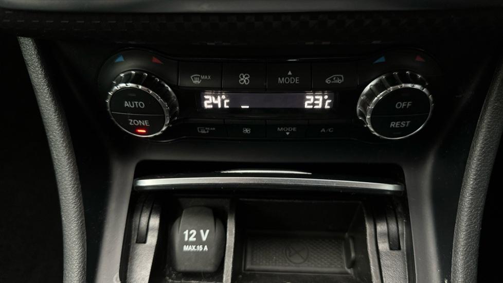 Air Conditioning /Dual Climate Control 