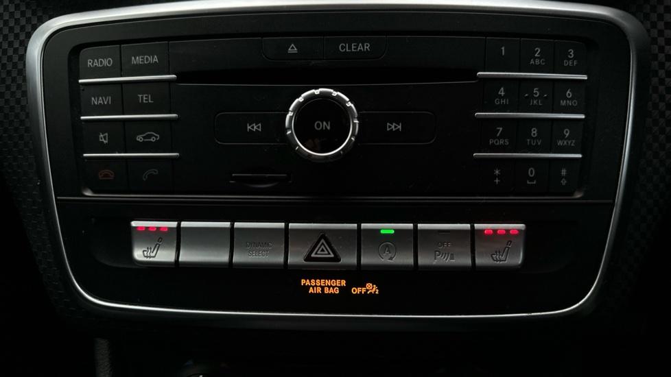 Heated Seats /Auto Stop/Start 