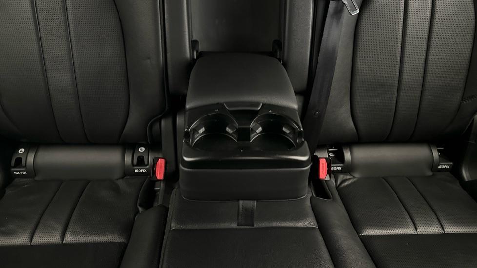 Rear Armrest/ Cup Holder