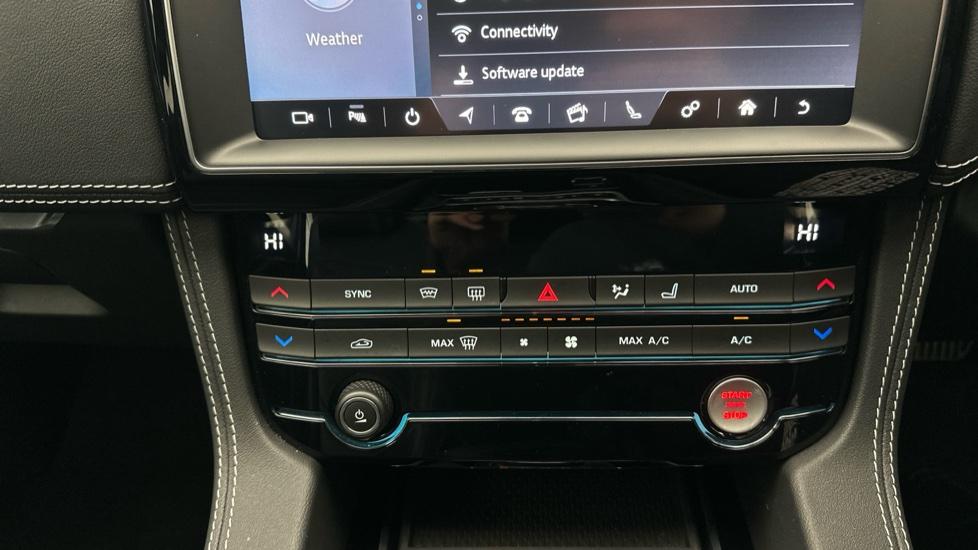 Air Conditioning /Dual Climate Control 