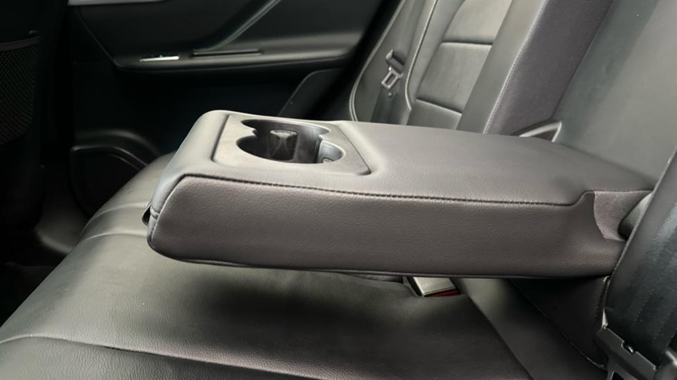 Rear Armrest/ Cup Holder