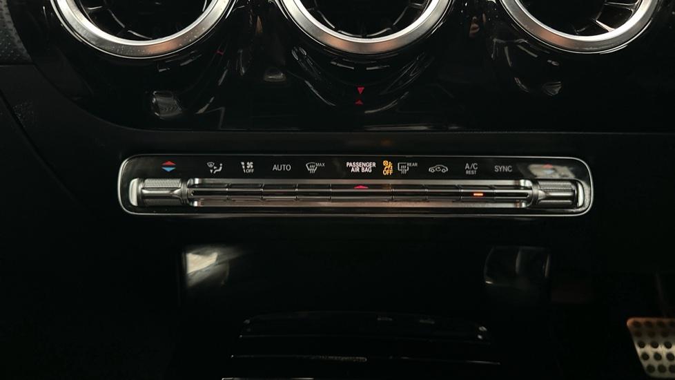 Air Conditioning /Dual Climate Control 