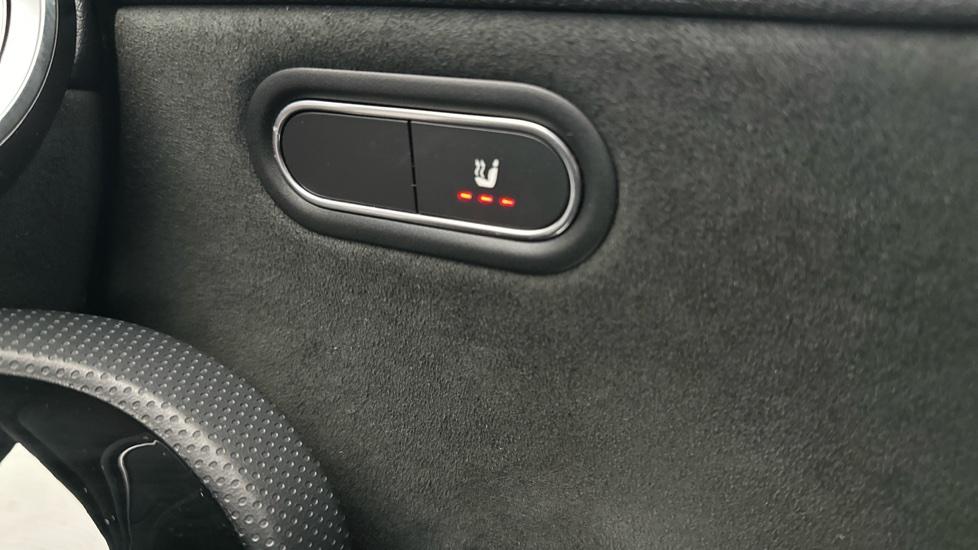 Heated Seats 