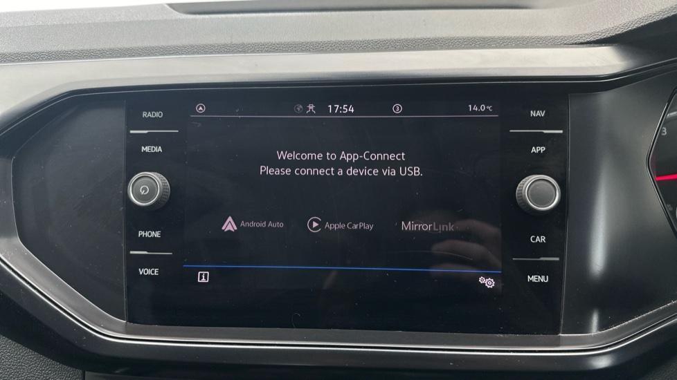 Apple Car Play & Android Auto