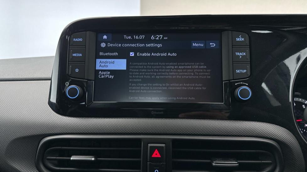 Apple Car Play & Android Auto