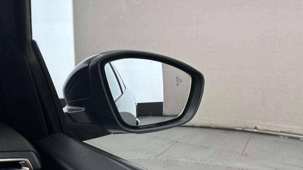 Blind Spot Monitoring System 