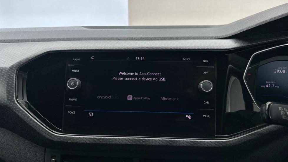 Apple Car Play & Android Auto