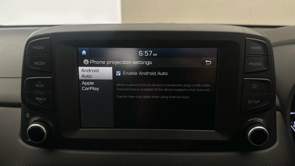 Apple Car Play & Android Auto