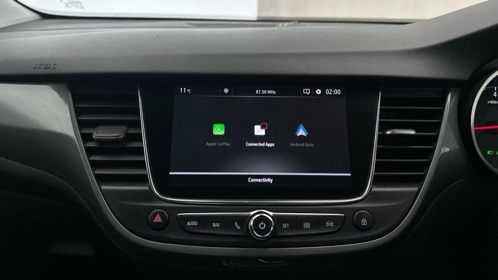 Apple Car Play & Android Auto