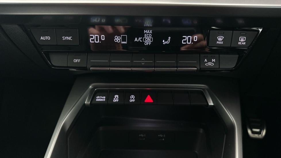 Air Conditioning /Dual Climate Control 