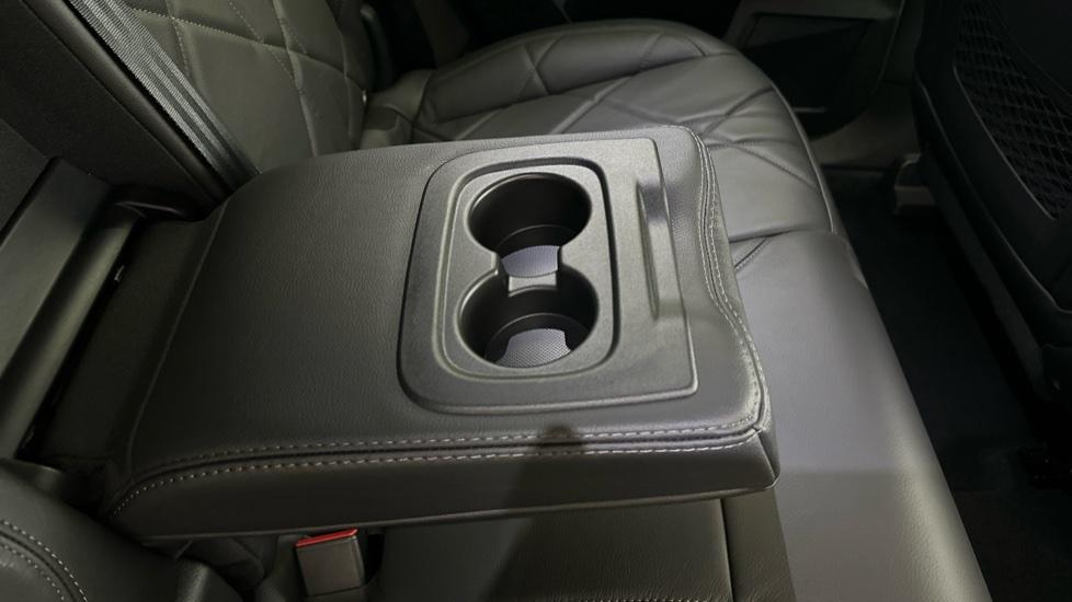 Rear Armrest/ Cup Holder