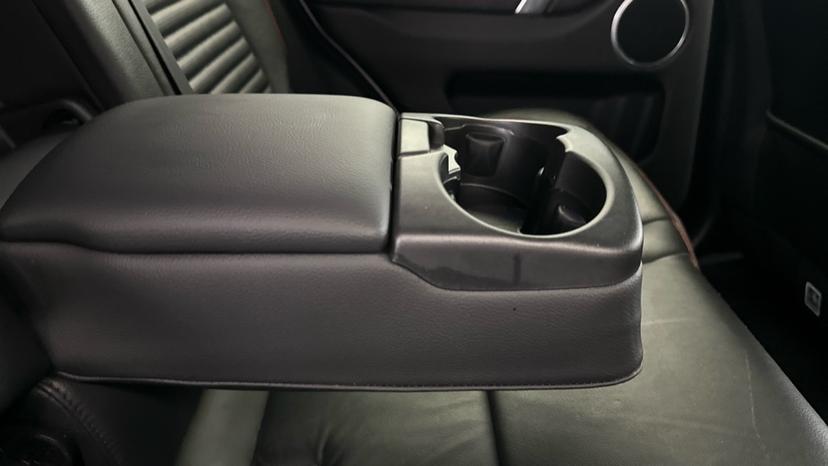 Rear Armrest/ Cup Holder