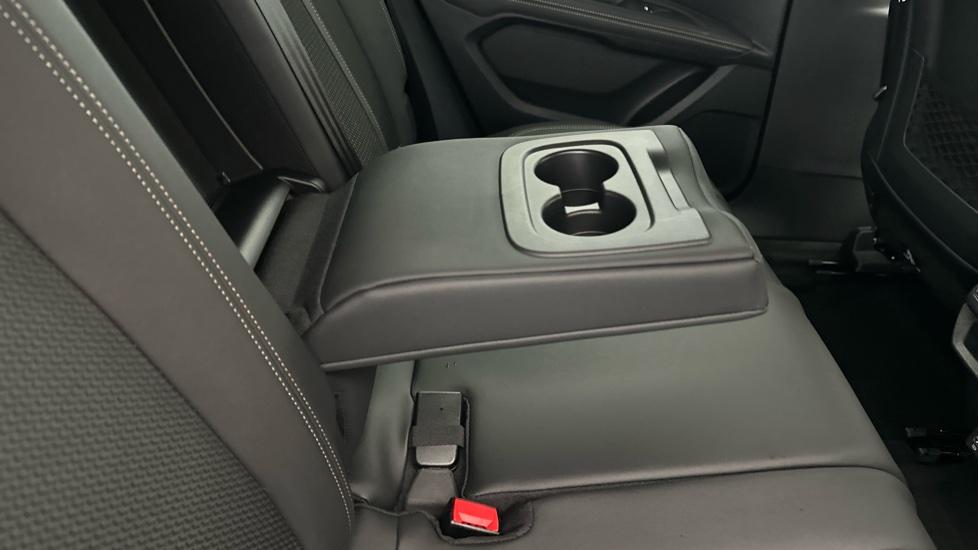 Rear Armrest/ Cup Holder