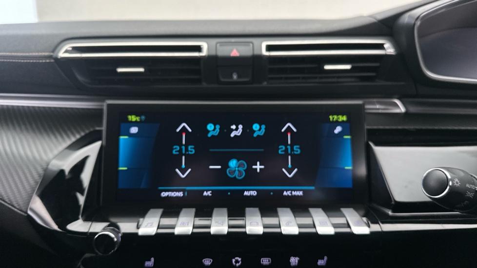 Dual Climate Control / Air Conditioning 