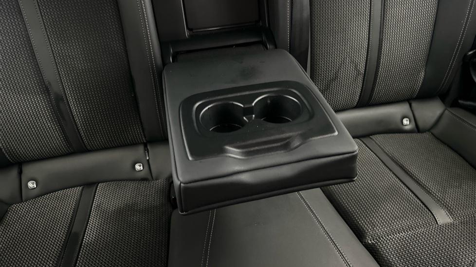 Rear Armrest/ Cup Holder