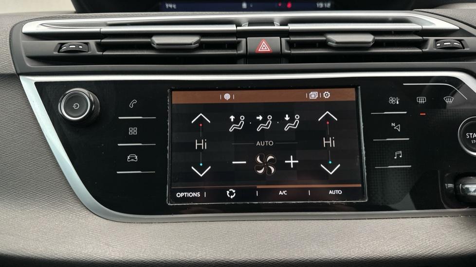 Air Conditioning /Dual Climate Control 