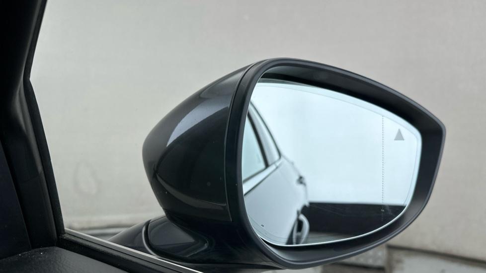  Blind Spot Monitoring System 