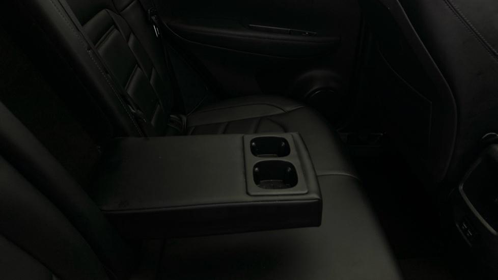 Rear Armrest/ Cup Holder