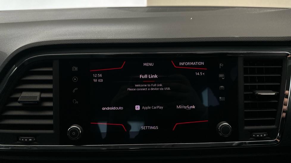 Apple Car Play & Android Auto