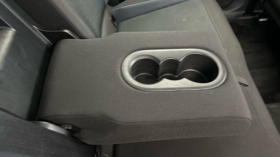 Rear Armrest/ Cup Holder